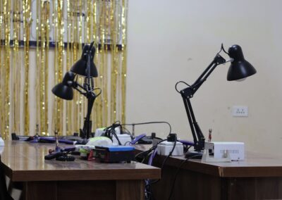 مخبر التعويضات المتحركة 3